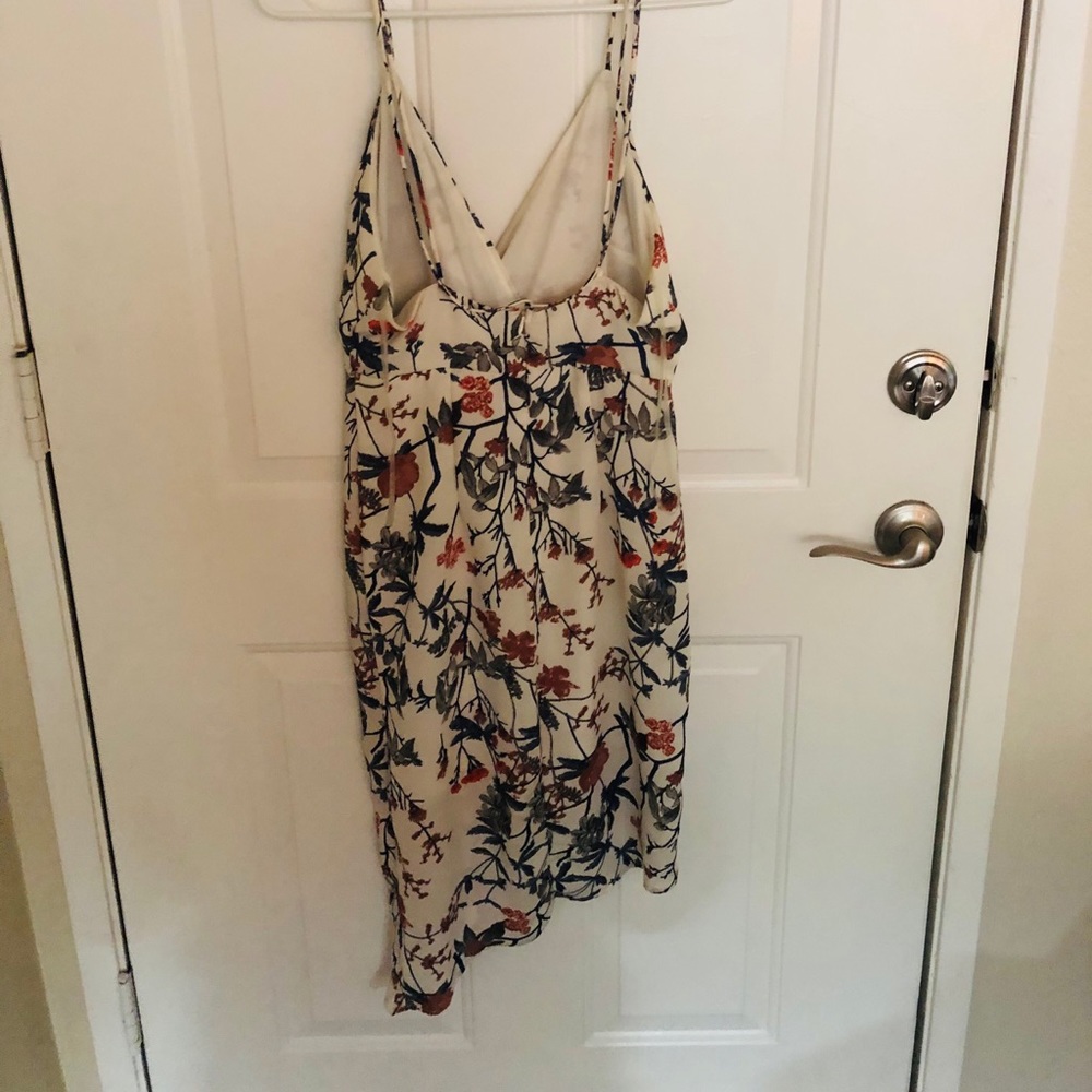 Spring dress - Picture 2 of 2